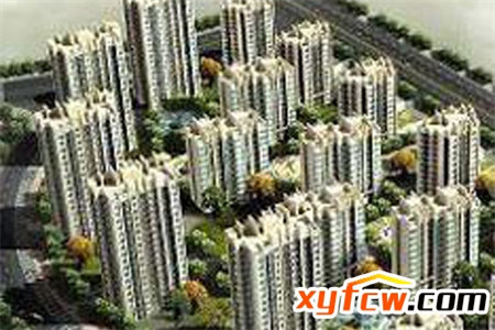 万达广场旁政和花园C区，电梯中层，精装四房，有证可按揭